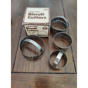 Set of 4 Vintage 1980 Hoan Scalloped Edge Biscuit Cutters W Box Read